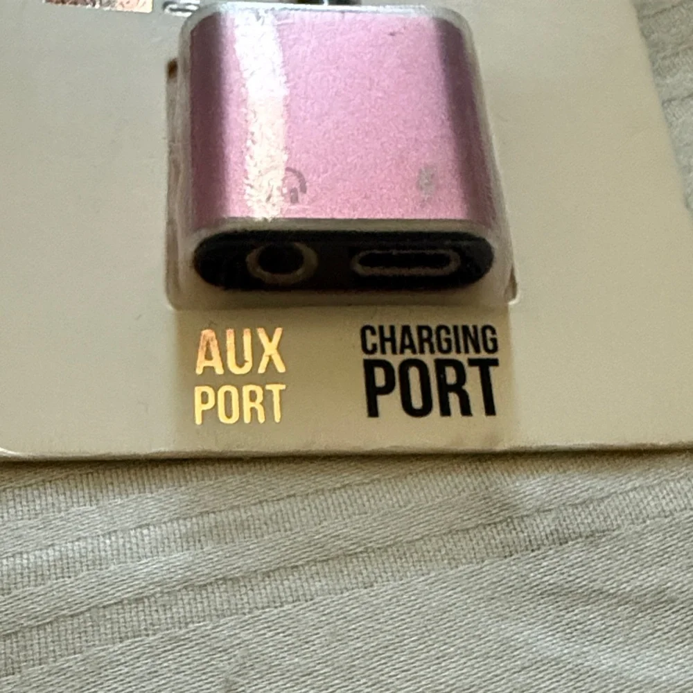 Gabba Goods Pink Lightning Adapter Charger Aux Port and charging port NEW